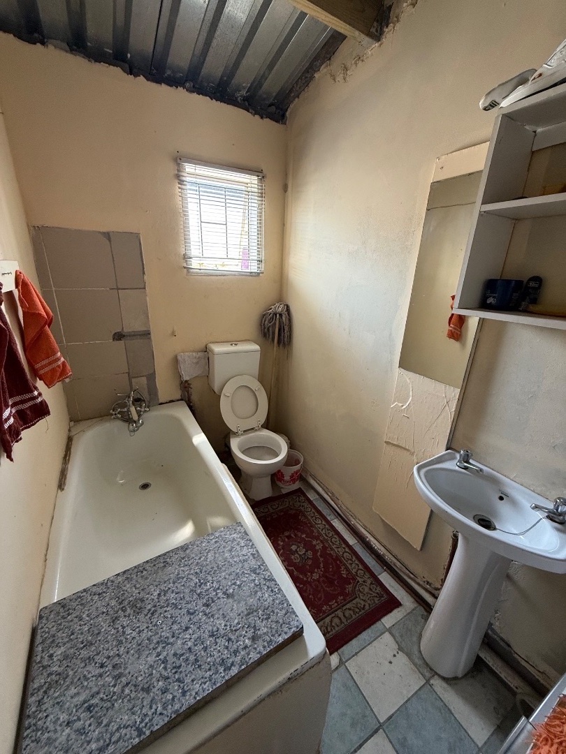 1 Bedroom Property for Sale in Delft South Western Cape